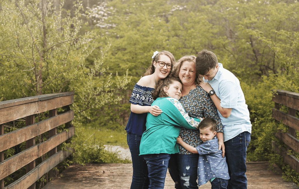 Loving Family Portraits | Best of Northern Kentucky Photographer