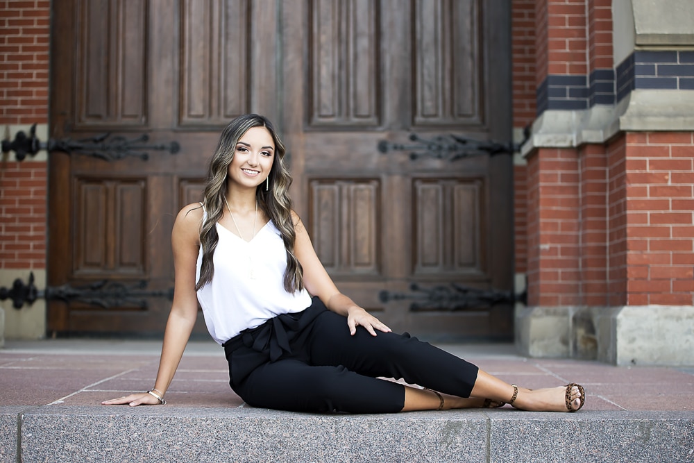 Posing Guide: Teen Photography & Senior Portraits | Click Love Grow