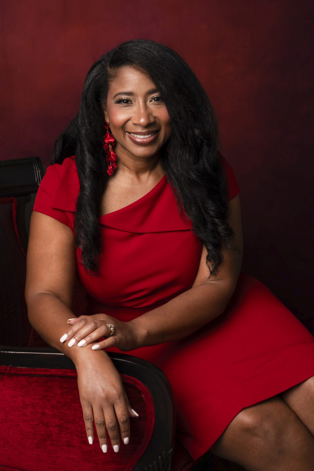 A professional black woman's headshot by tonya bolton photography