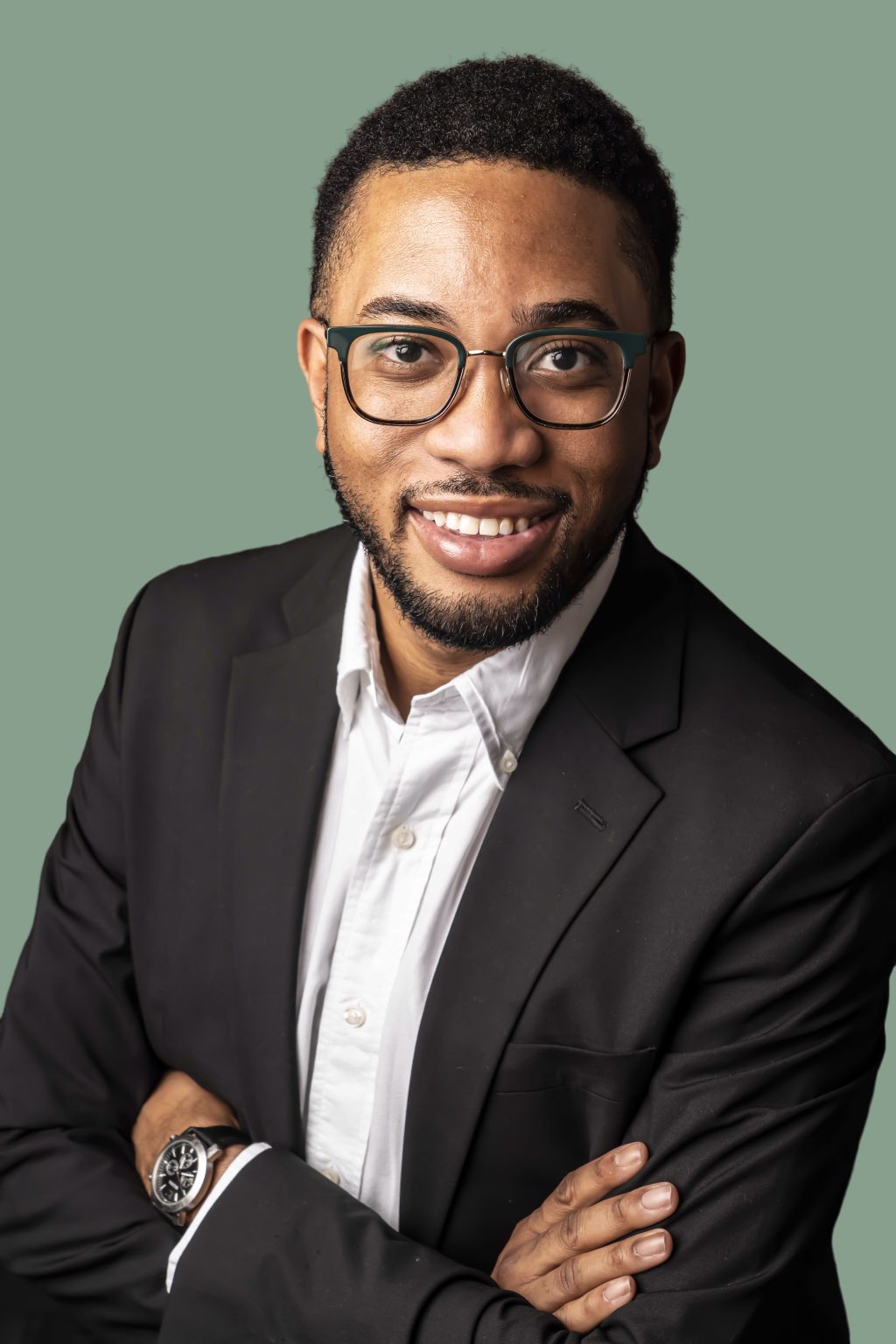 professional headshot by tonya bolton photography in newport kentucky